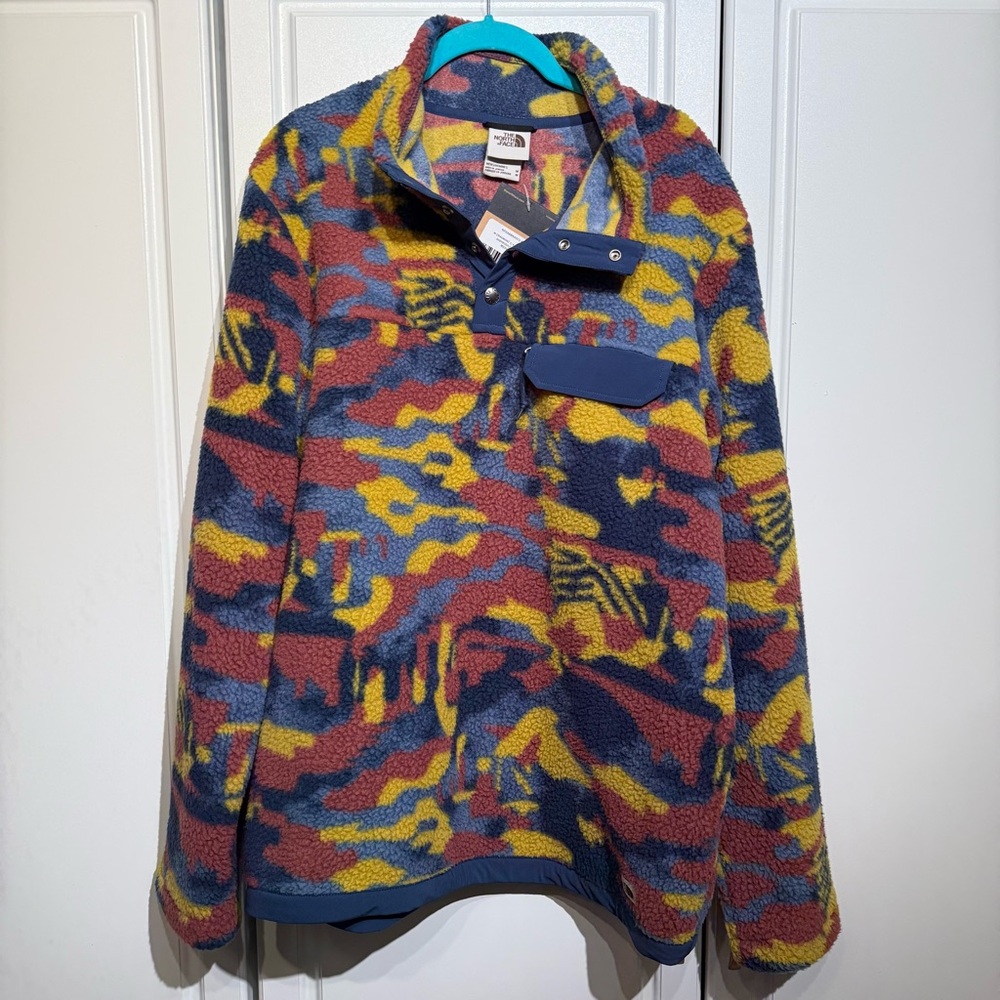 NWT The North Face Cragmont Colorful Camo Fleece Unisex Pullover